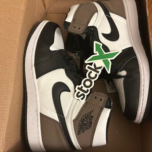 Air Jordan 1 Retro OG “Dark Mocha” women’s size 7 bought off of dhgate.